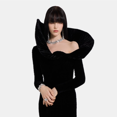 سوار Gucci Staffa مزيّن بالكريستال