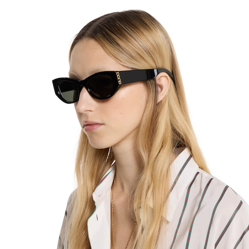 Specialized fit rectangular sunglasses