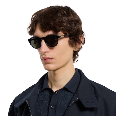 Gafas de sol con montura redonda