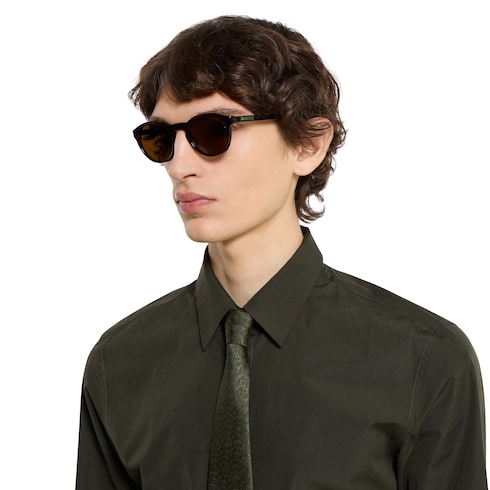 Gafas de sol con montura redonda