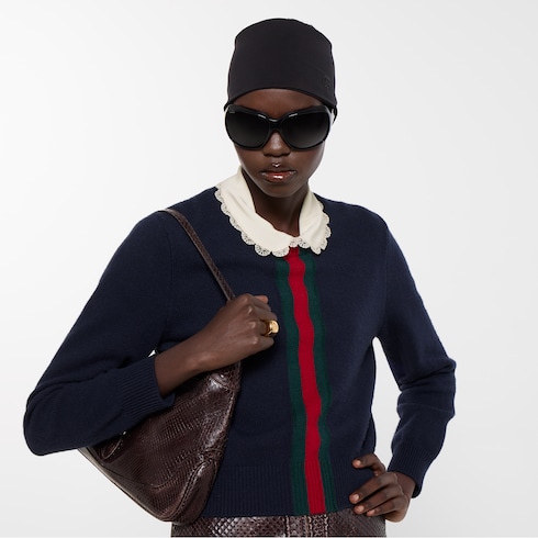 Fine knit wool sweater with Web