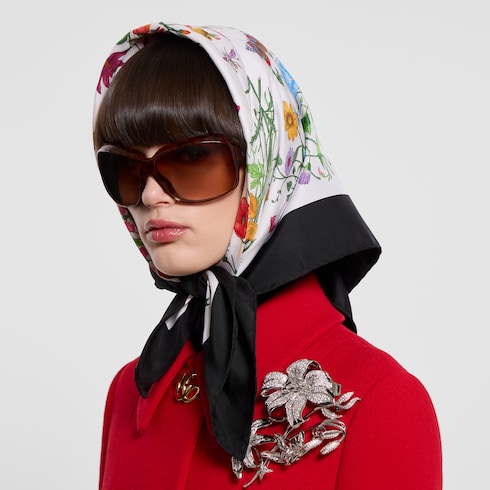 Sonnenbrille mit eckigem Rahmen