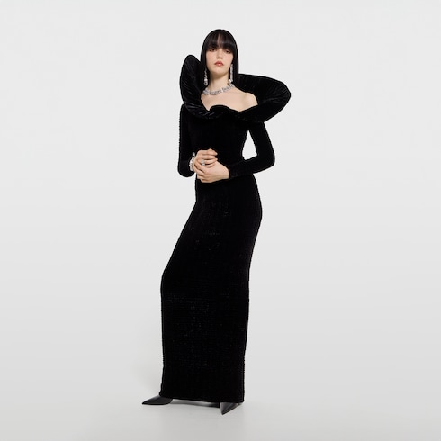 Langes Kleid aus Seidensamt mit Froissé-Effekt