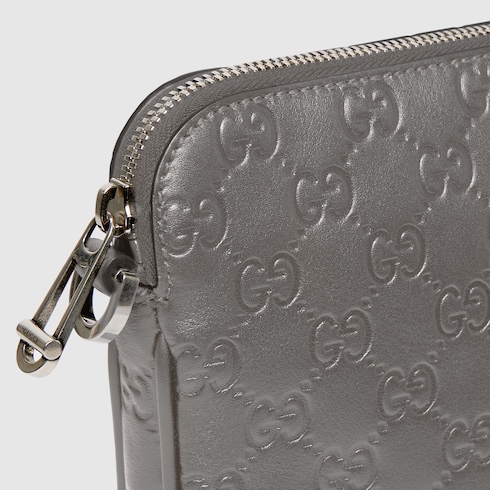 Bolso cruzado mediano para el hombro GG Emblem