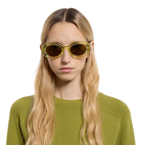 Oval frame sunglasses