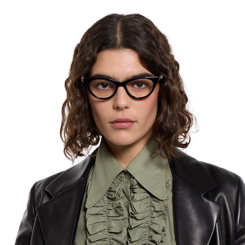 Cat-eye optical frame