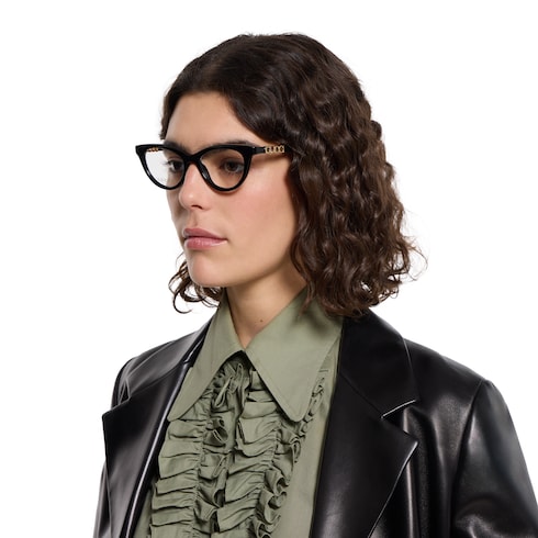 Cat-eye optical frame