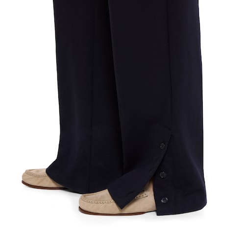 Cotton jersey leisure trousers with embroidery