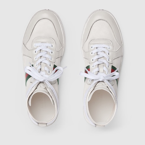 Tenis Stretch de perfil alto para mujer