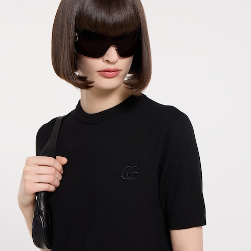 Knit wool top with embroidery