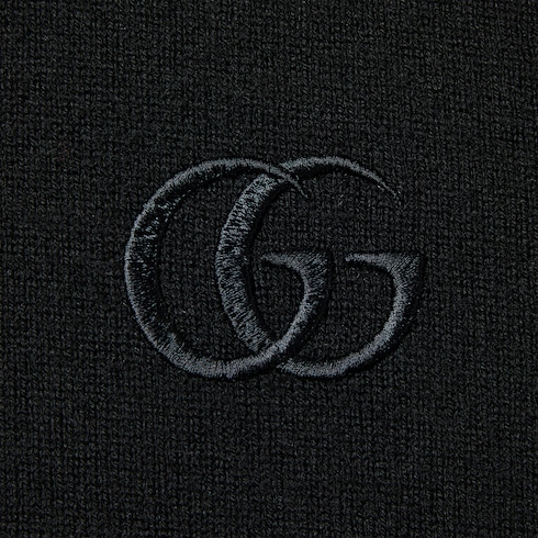 Knit wool top with embroidery