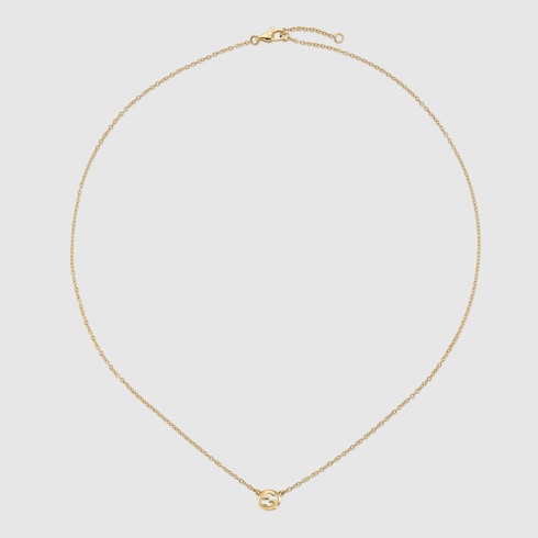 Collar con colgante Gucci Interlocking de 18 ct