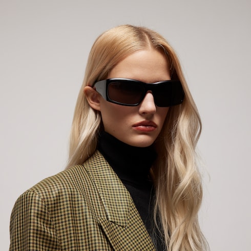 Rectangular frame sunglasses