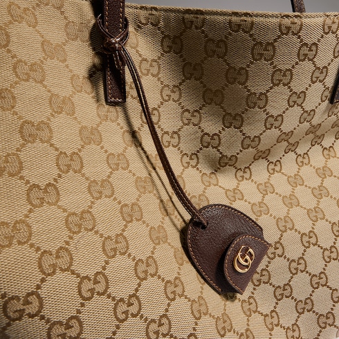 Large tote bag with charm