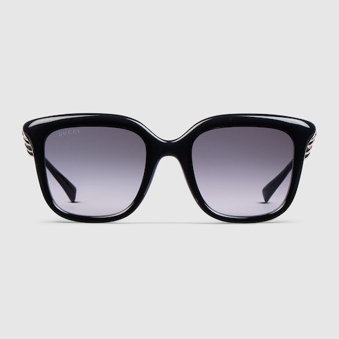 Gafas de sol con marco cuadrado