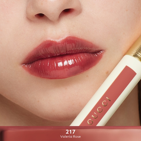 217 'Valeria Rose', Gucci Glow Oil-In-Water Tint