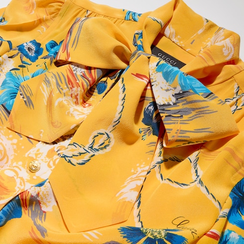 Kleid aus bedruckter Seide