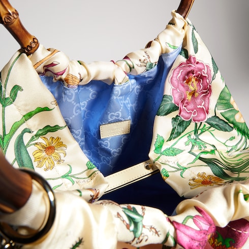 Seidene Maxi-Tasche mit 'Bamboo' Griff