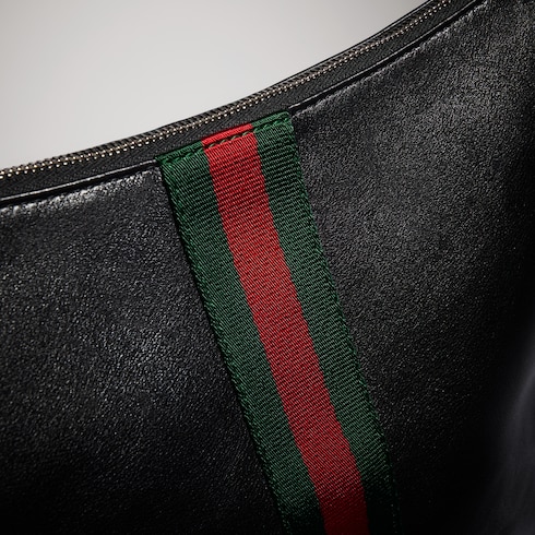 〔ルネッタ〕ミディアム クロスボディバッグ