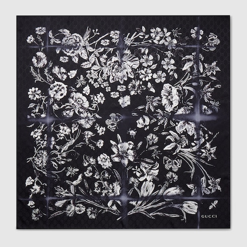 Printed silk jacquard carré in black and white | GUCCI® US