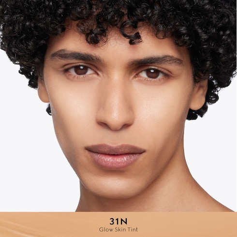 31, Gucci Glow Skin Tint