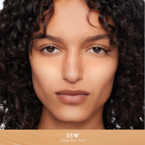 35, skin tint Gucci Glow