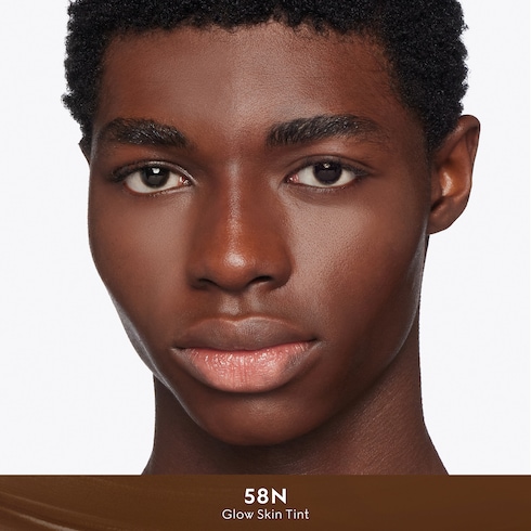 58, Gucci Glow Skin Tint