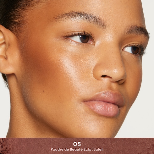 05, Poudre De Beauté Éclat Soleil Powder