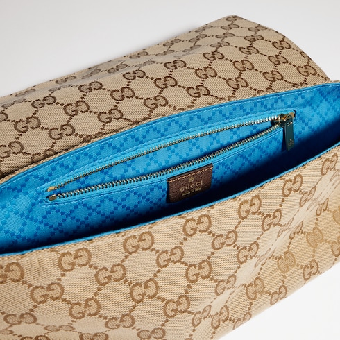 Bolso de hombro mediano con placa Gucci