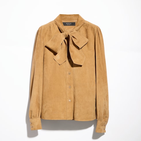 Chemise douce en daim léger avec nœud