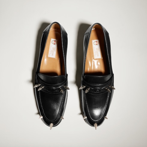 Herrenloafer mit Nieten