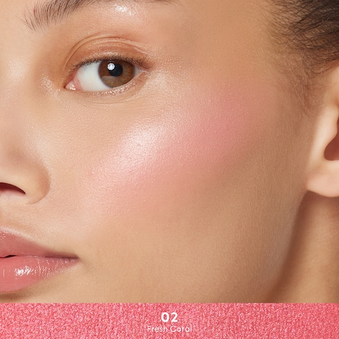 02, Gucci Glow Blush