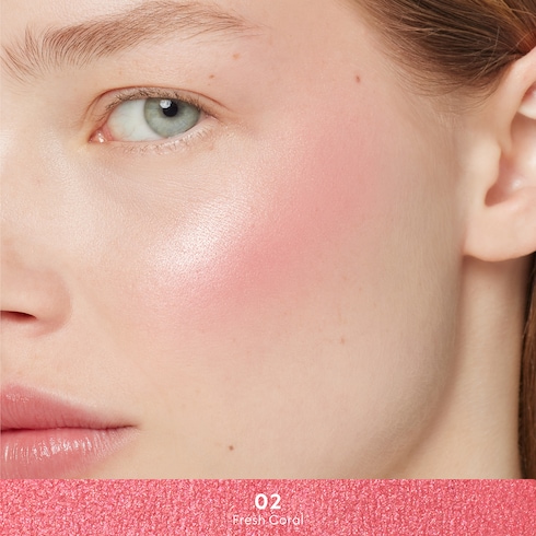 02, Gucci Glow Blush