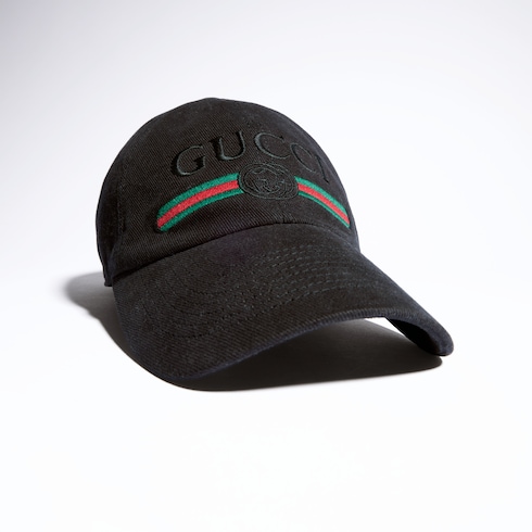 Cotton baseball hat with embroidery