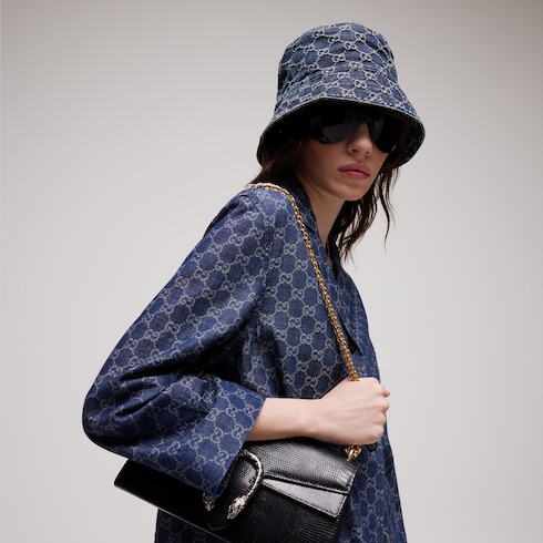 GUCCIグッチ BLOOMING LOVE GGデニム バケットハット 帽子 GG cotton denim bucket hat in blue | GUCCI® INT