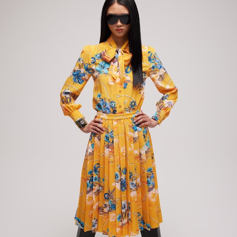 Kleid aus bedruckter Seide