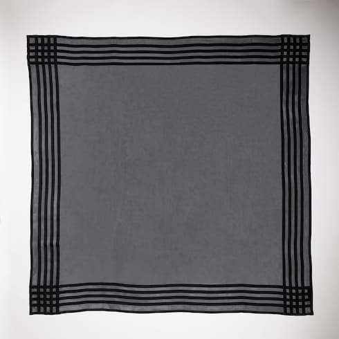 Chal de jacquard de seda ligera