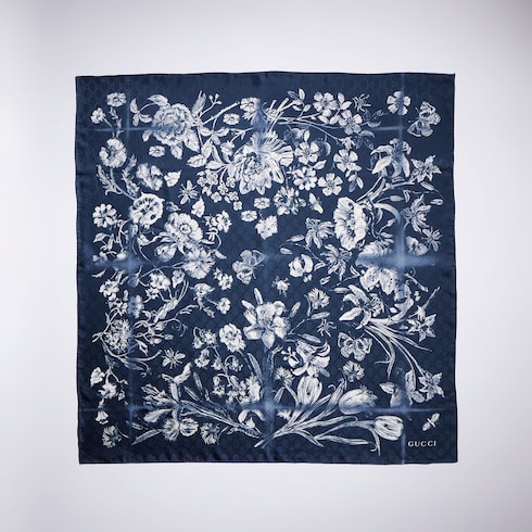Carré en jacquard de soie à imprimé