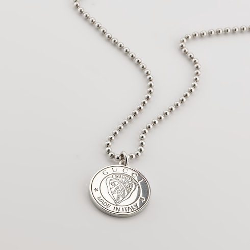 Gucci crest pendant necklace