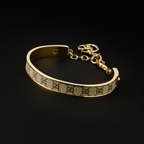 Bracciale rigido con ciondolo Doppia G