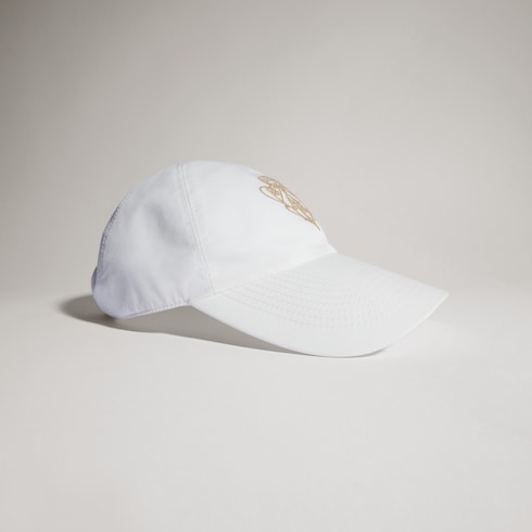 Cotton baseball hat with embroidery
