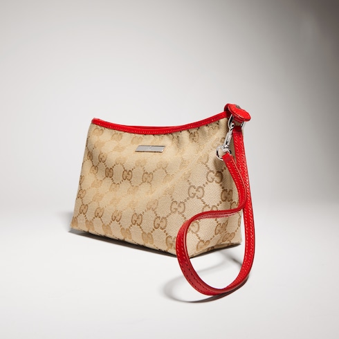 Kleine Pouch mit Riemen und Gucci Plakette