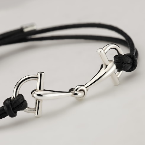 สร้อยข้อมือ Gucci Staff leather bracelet