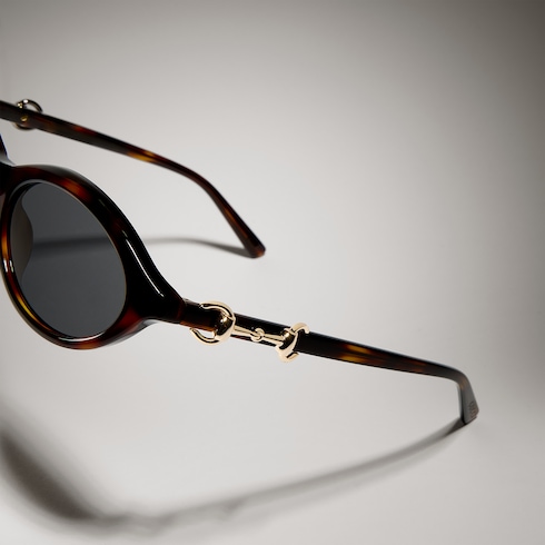 Oval-frame sunglasses