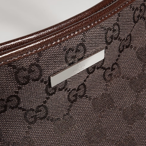 حقيبة داخلية صغيرة مع حزام ورقعة شعار Gucci