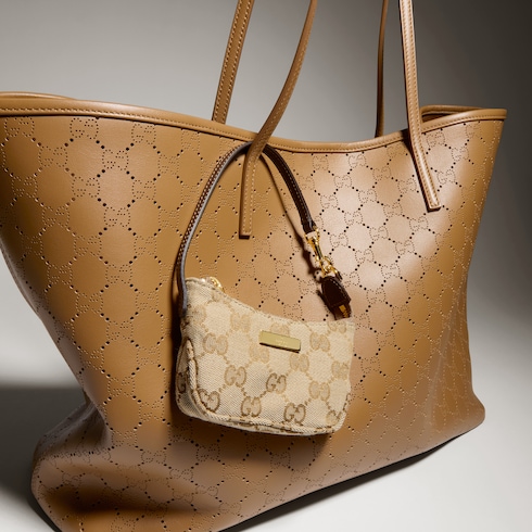 Lady Lunetta charm