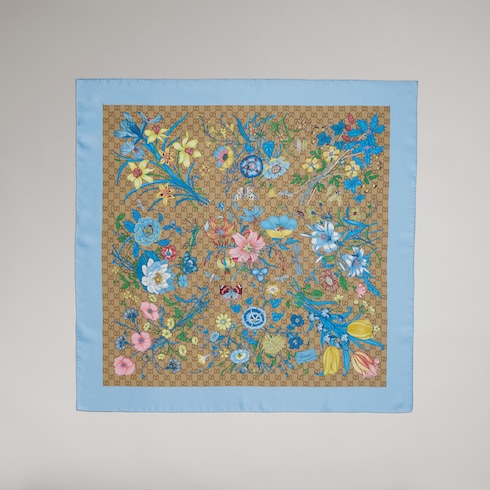 Vierecktuch aus Seidentwill mit GG Print