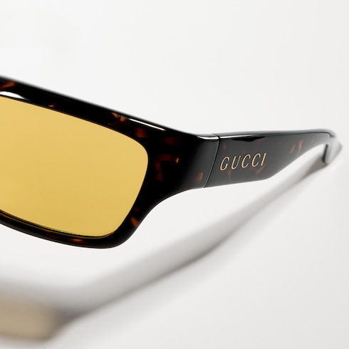 Gafas de sol con montura rectangular