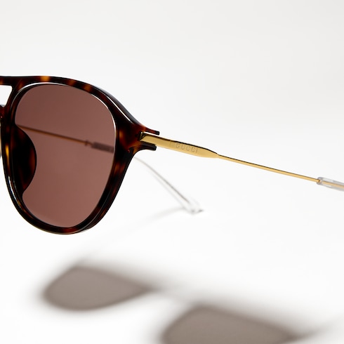 Gafas de sol de aviador con puente de la nariz bajo