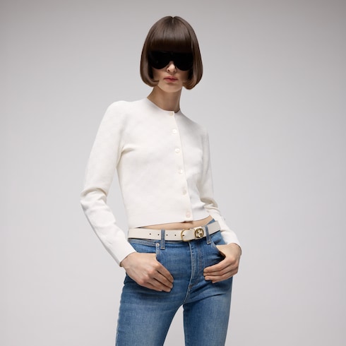 Belt with round buckle